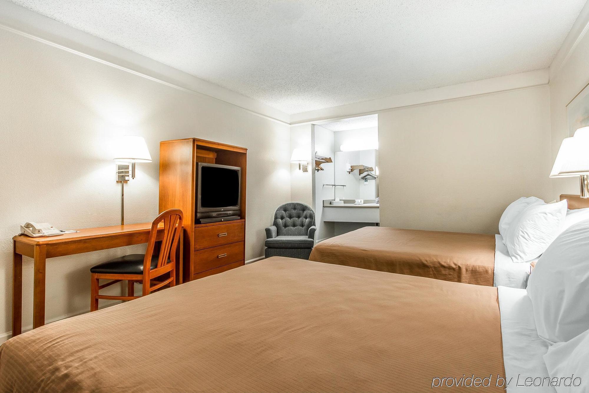 Quality Inn Стоктън Екстериор снимка