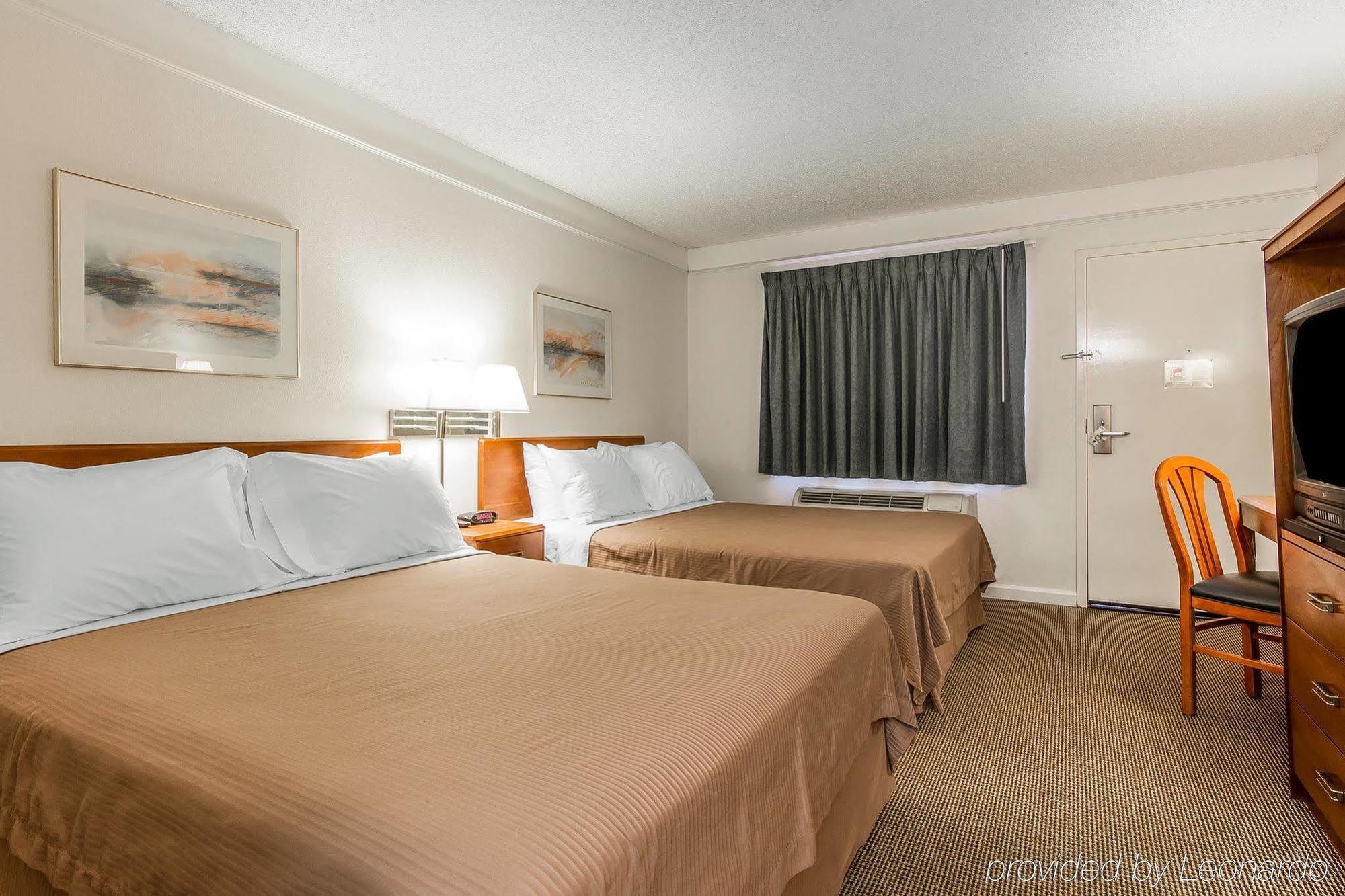 Quality Inn Стоктън Екстериор снимка
